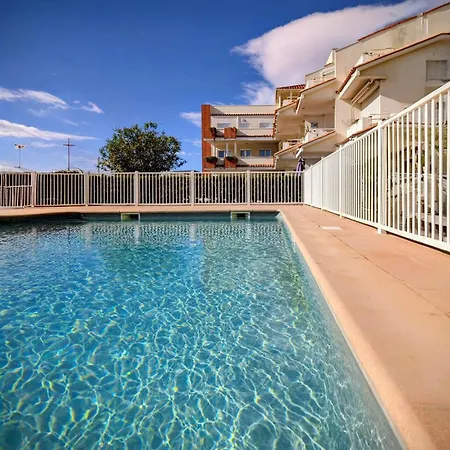 Vue Piscine Privee - La Coulee Douce